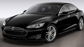 Investigan la muerte de un conductor que circulaba con el piloto automático de Tesla